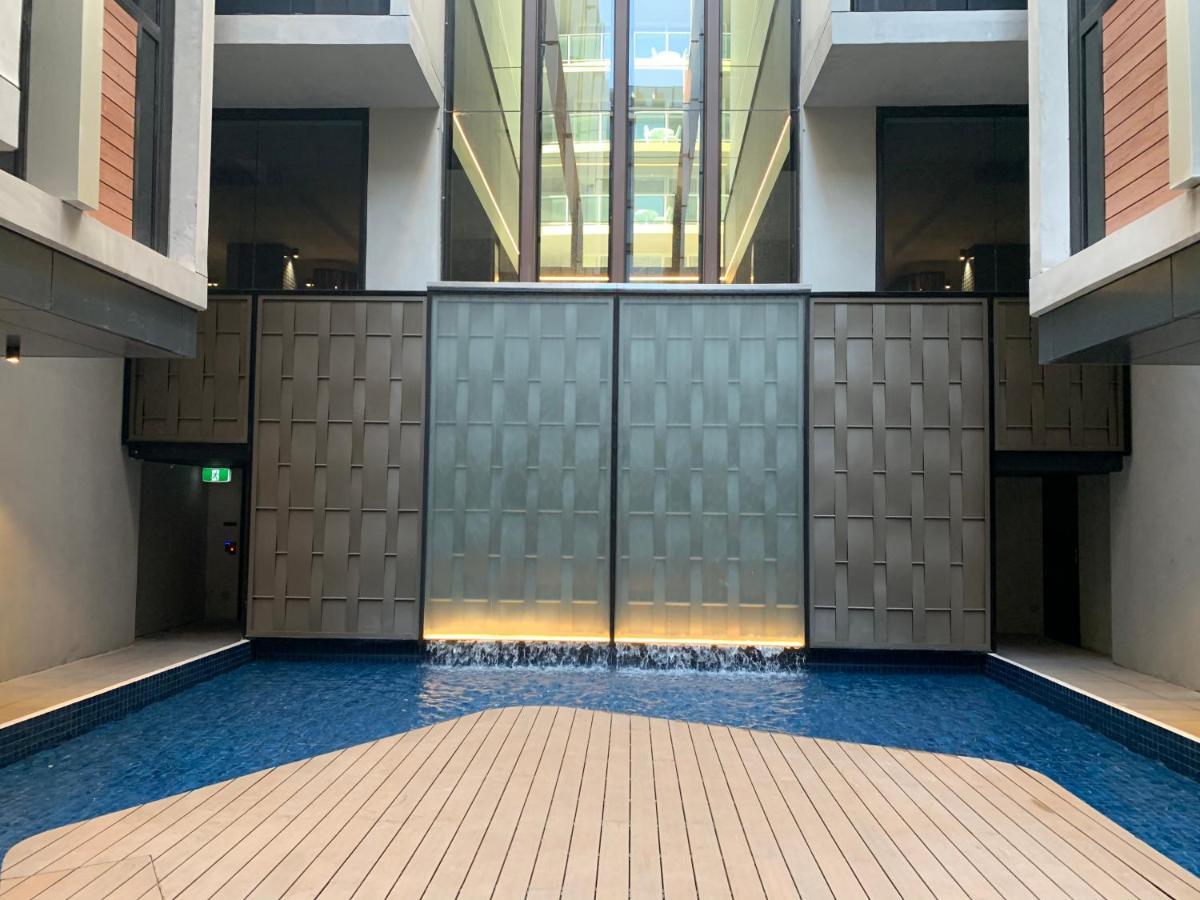 Midnight Luxe 1Br 1Bath Apartment 104 In The Heart Of Braddon Pool Sauna Secure Parking Wine Wifi Camberra Exterior foto