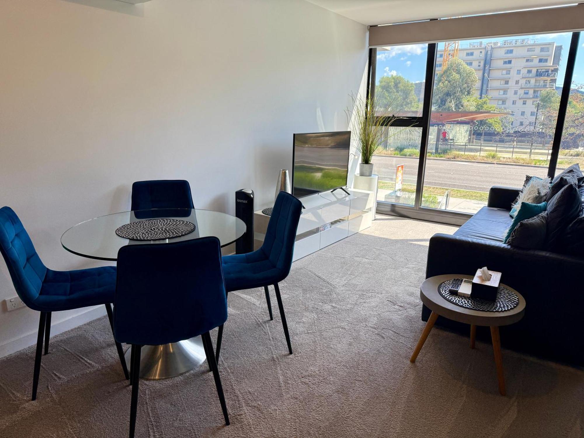 Midnight Luxe 1Br 1Bath Apartment 104 In The Heart Of Braddon Pool Sauna Secure Parking Wine Wifi Camberra Exterior foto