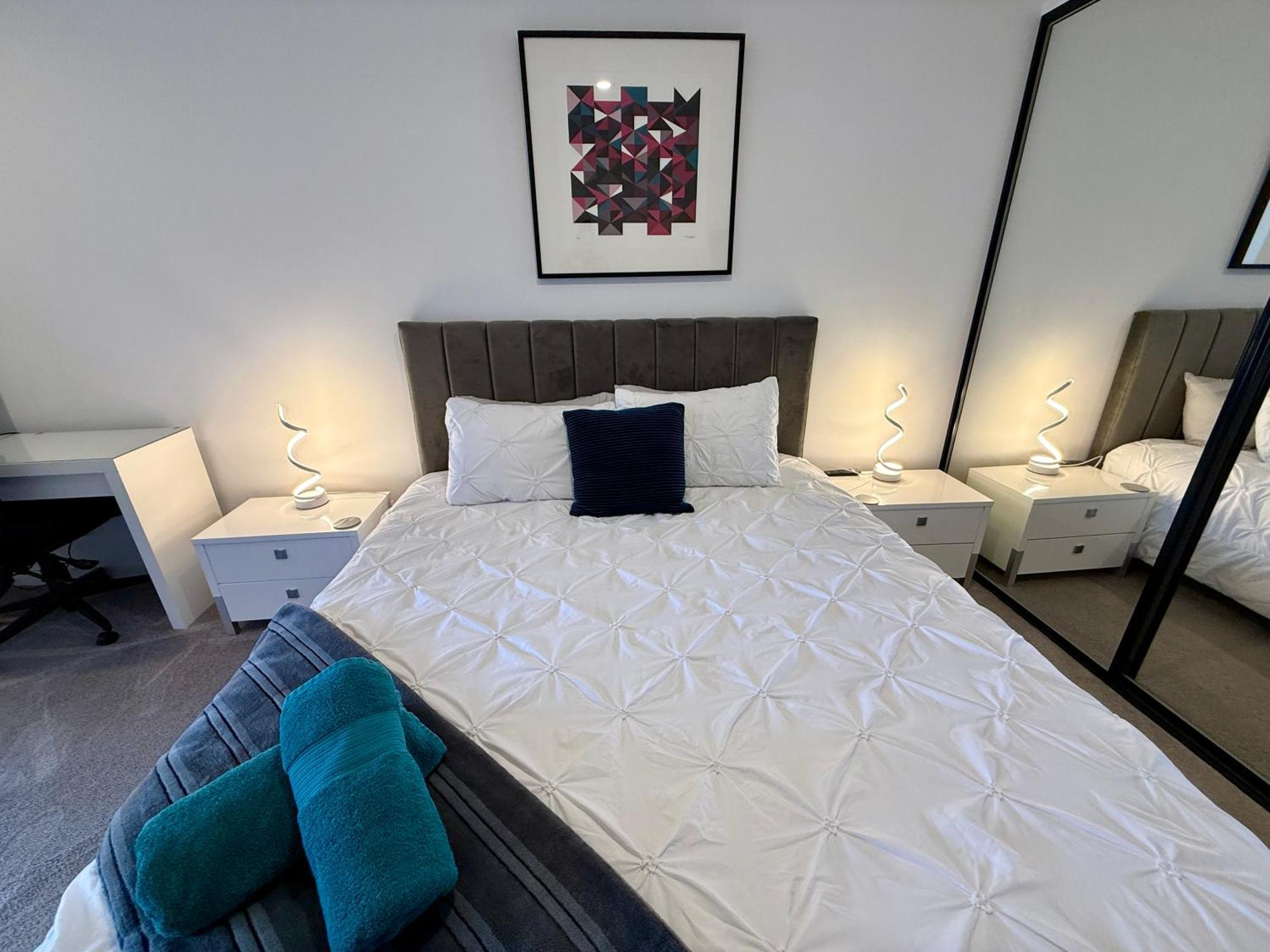 Midnight Luxe 1Br 1Bath Apartment 104 In The Heart Of Braddon Pool Sauna Secure Parking Wine Wifi Camberra Exterior foto